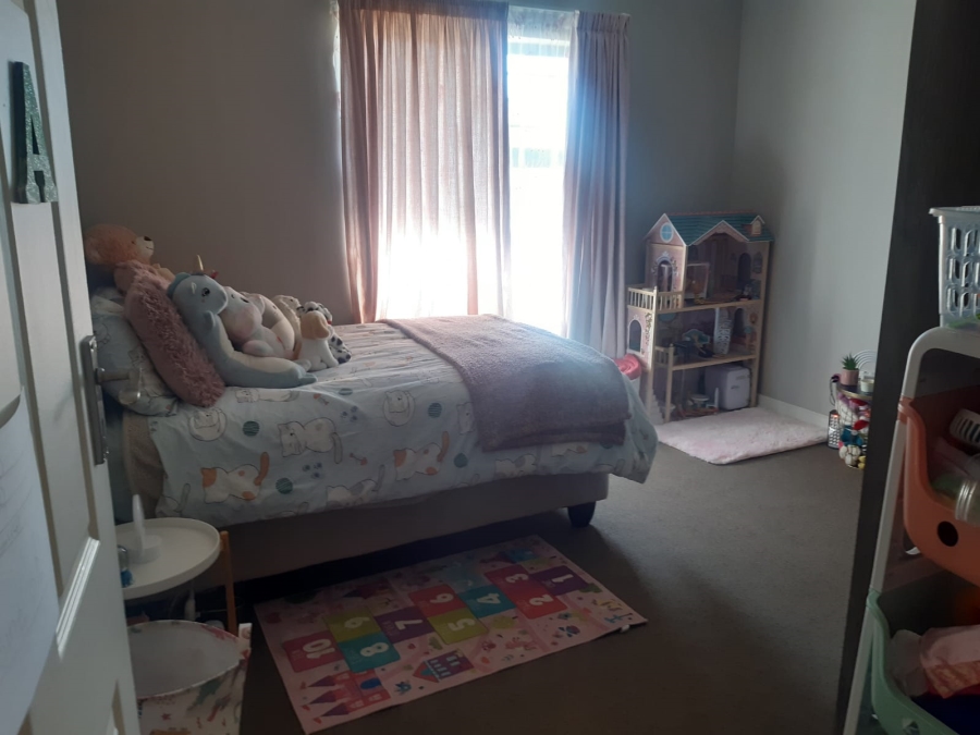 To Let 3 Bedroom Property for Rent in Hillside Free State